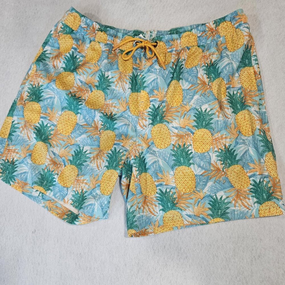 Men's XL 4-Way Stretch UPF 50 Resort Swim Trunks Pineapple